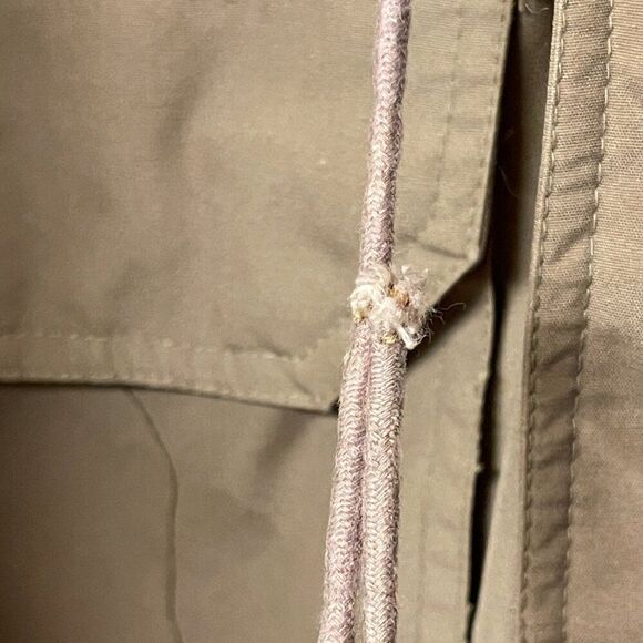 Vintage! Tan Heavy Winter barn Coat Removable Hood Size Med/Large - Picture 5 of 12